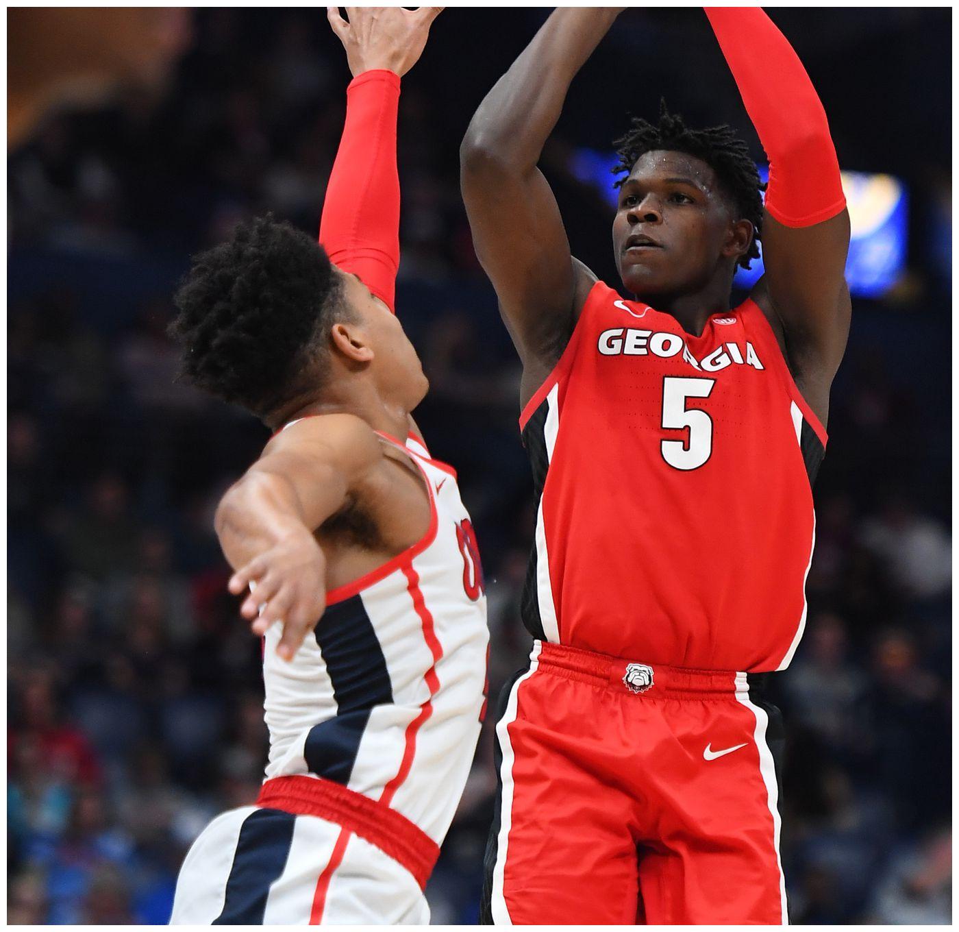 包含冲刺阶段山东男篮完成体检——欧联节点到来，媒体盛赞，球探报告显示潜力的词条